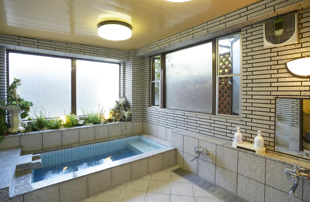 Kikuya Hotel Yamanakako Bagian luar foto